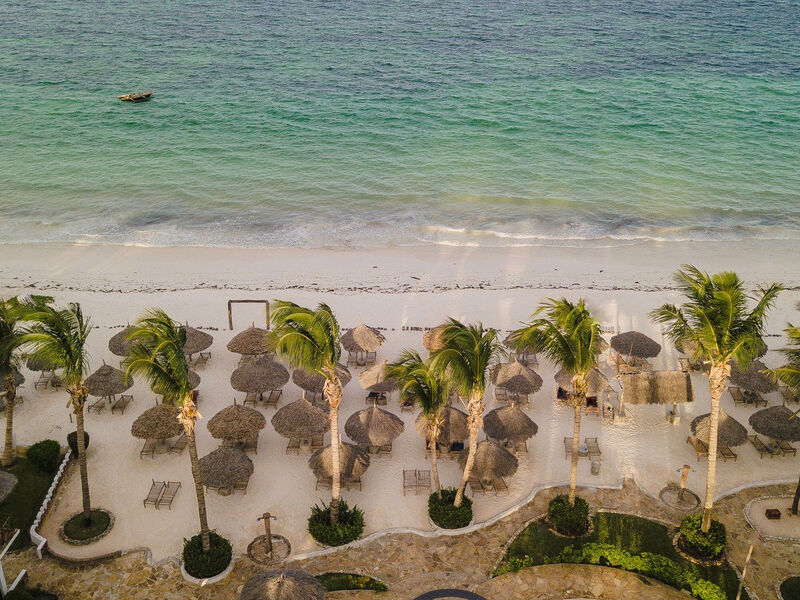 Waridi Beach
