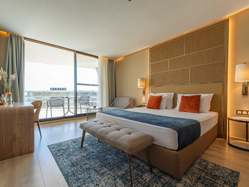 Wave Resort