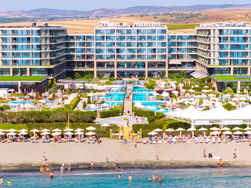 Wave Resort