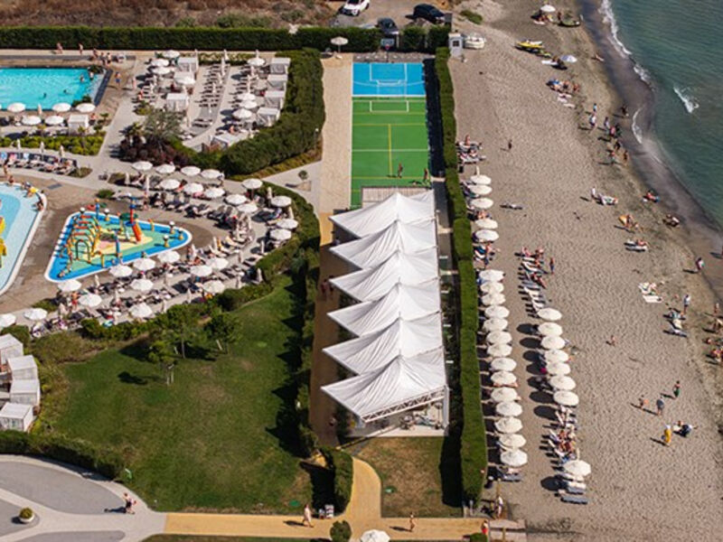 Wave Resort