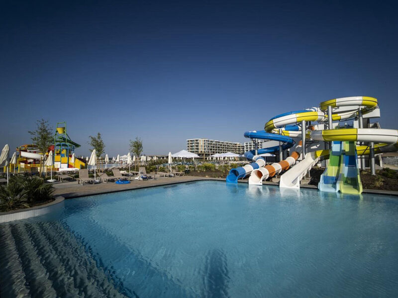 Wave Resort