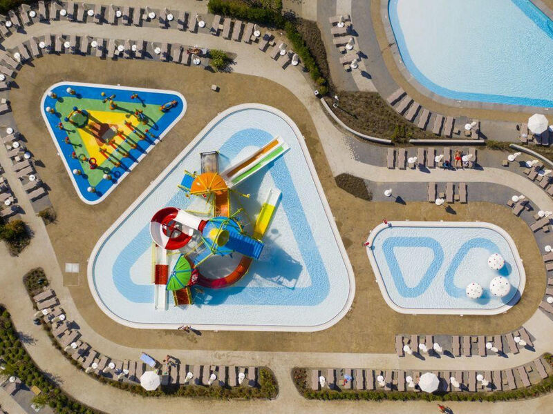Wave Resort