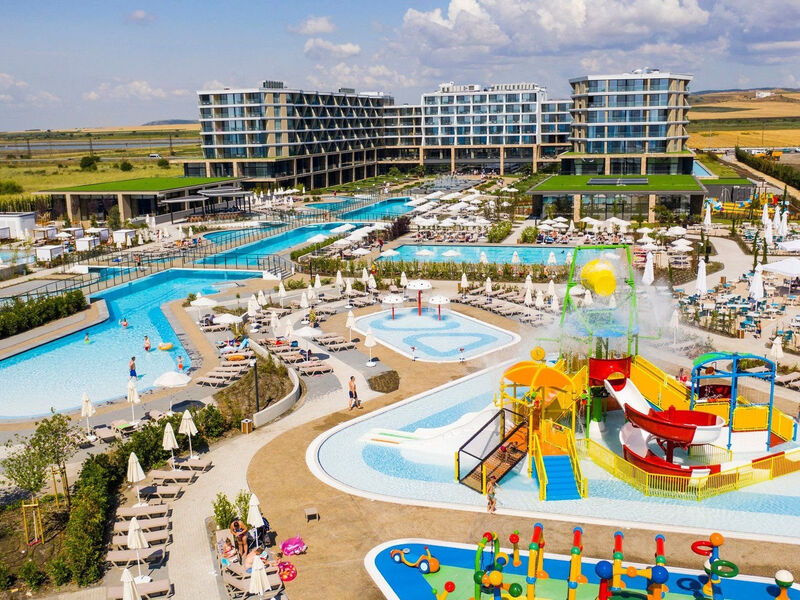 Wave Resort