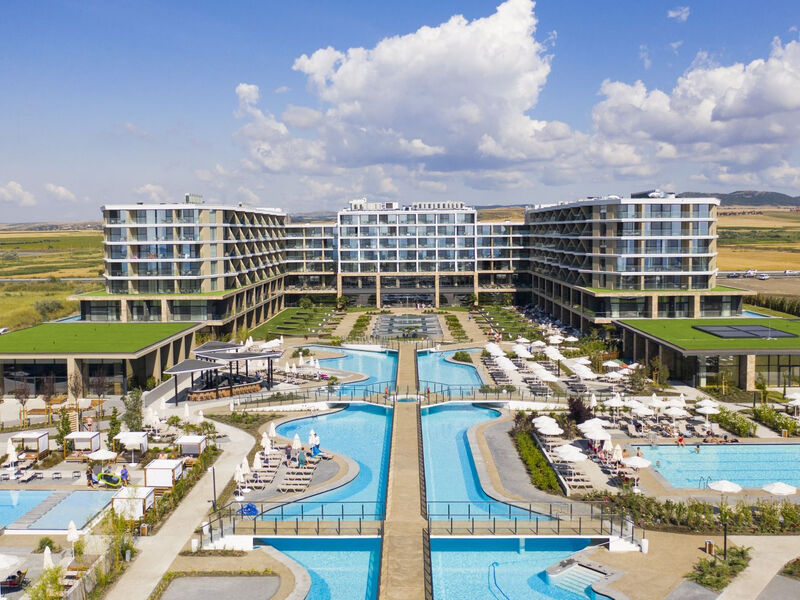 Wave Resort