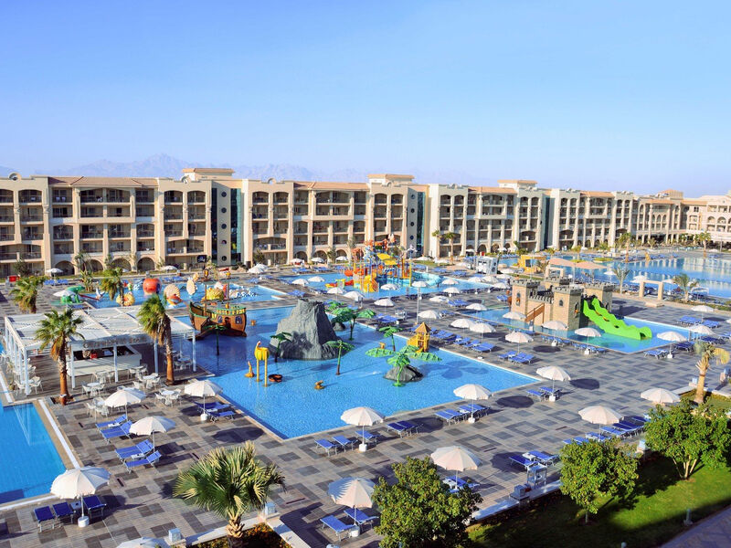 Albatros White Beach