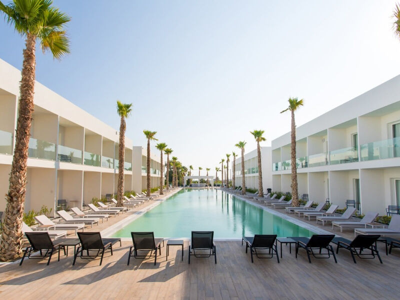 White Dreams Resort