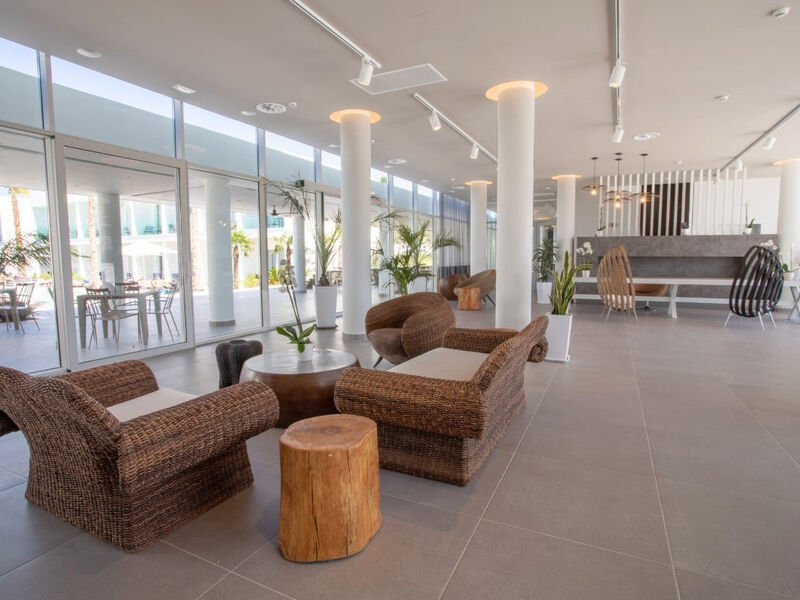 White Dreams Resort