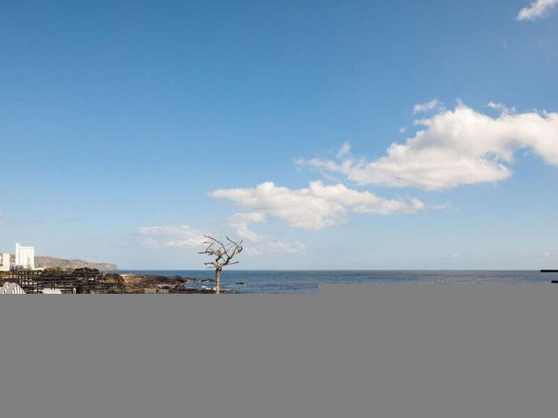 White Exclusive Suites & Villas