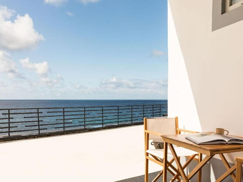 White Exclusive Suites & Villas