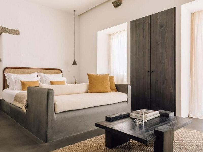 White Exclusive Suites & Villas