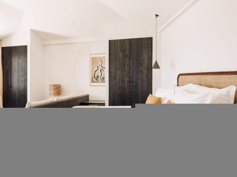 White Exclusive Suites & Villas