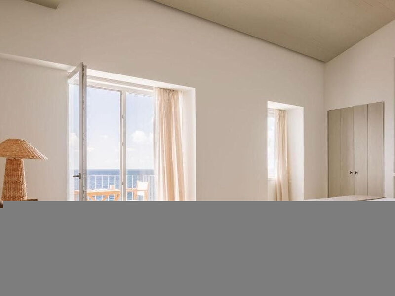 White Exclusive Suites & Villas