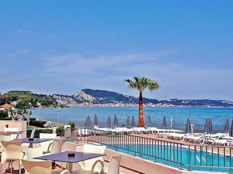 Xenos Kamara Beach
