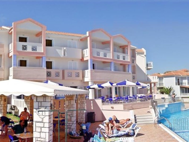 Xenos Kamara Beach