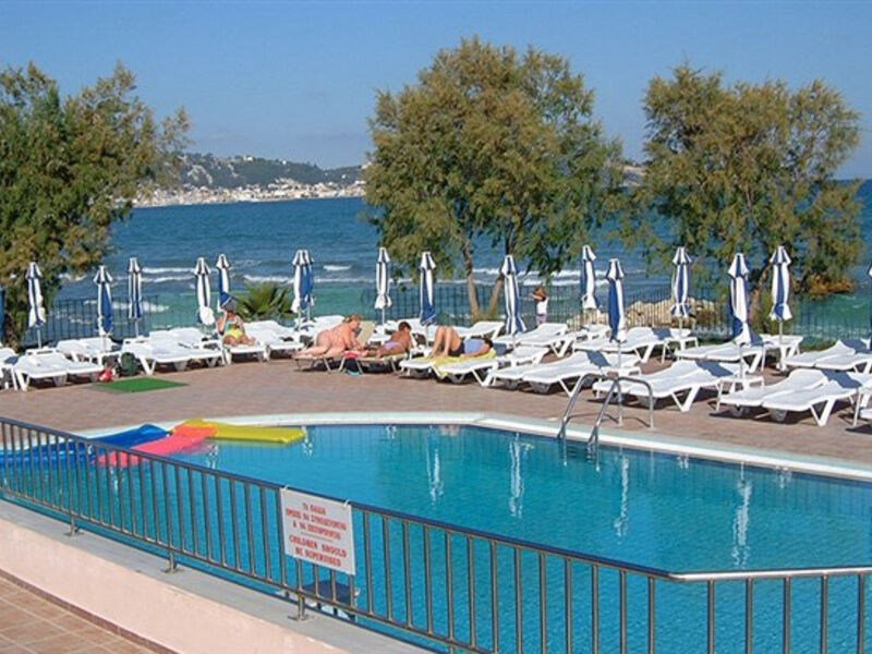 Apartmánový Dům Xenos Kamara