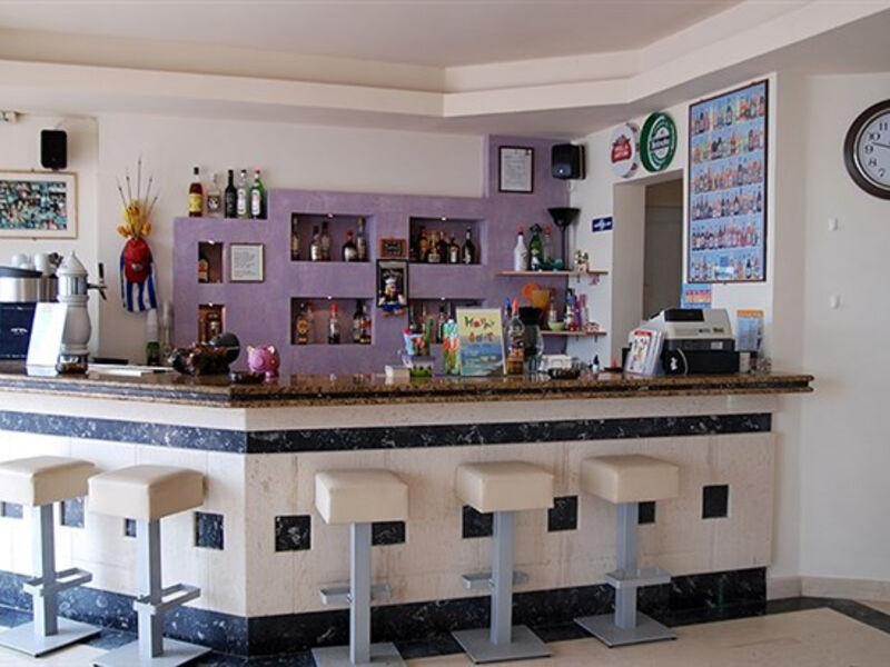Apartmánový Dům Xenos Kamara