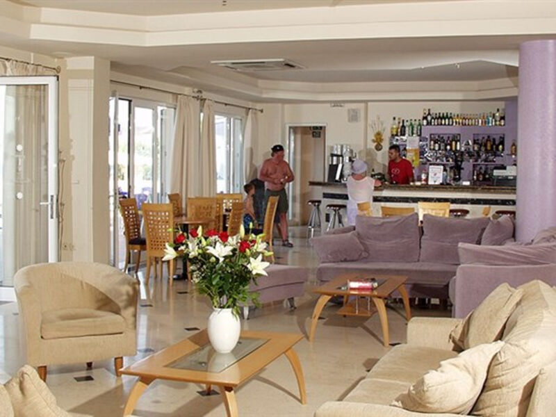 Apartmánový Dům Xenos Kamara