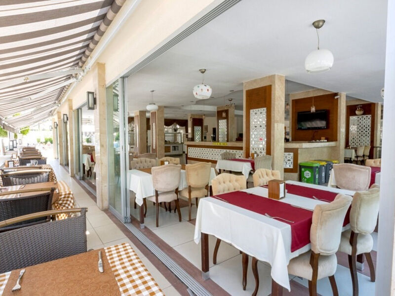Kandelor Hotel