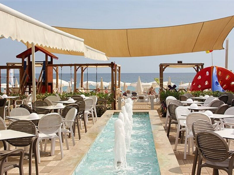 Xperia Saray Beach