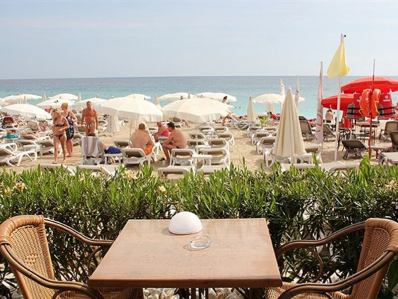 Xperia Saray Beach