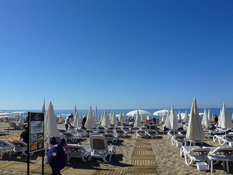 Xperia Saray Beach