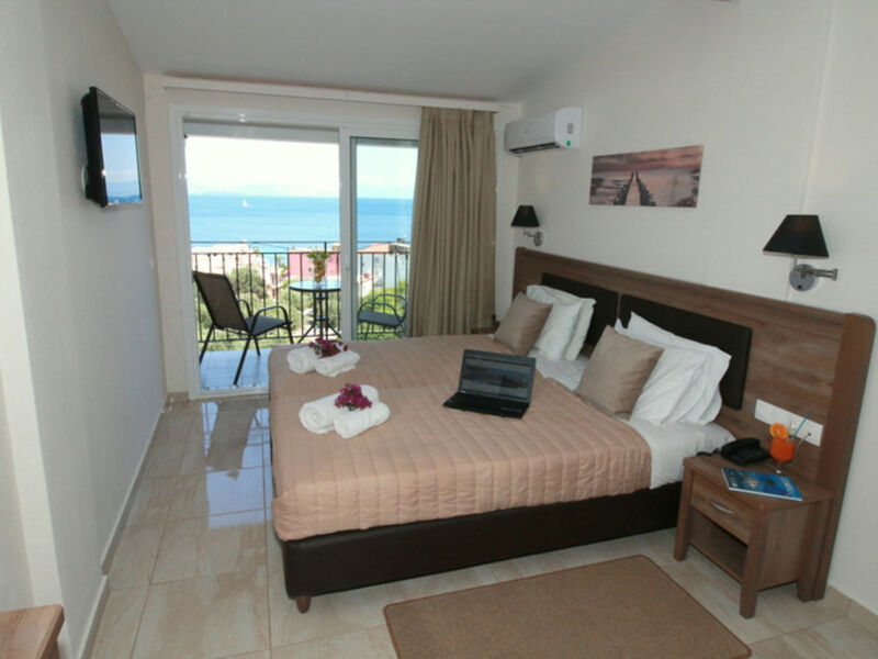 Yannis Hotel Ipsos