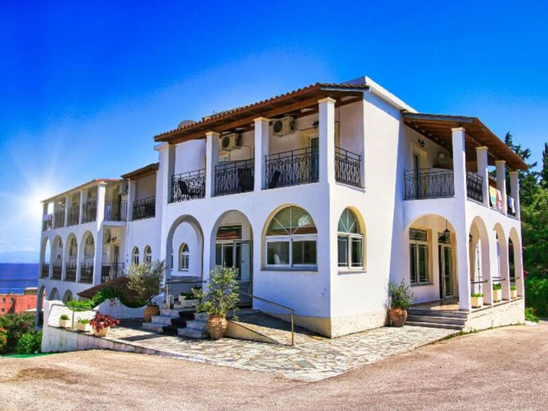 Yannis Hotel Ipsos