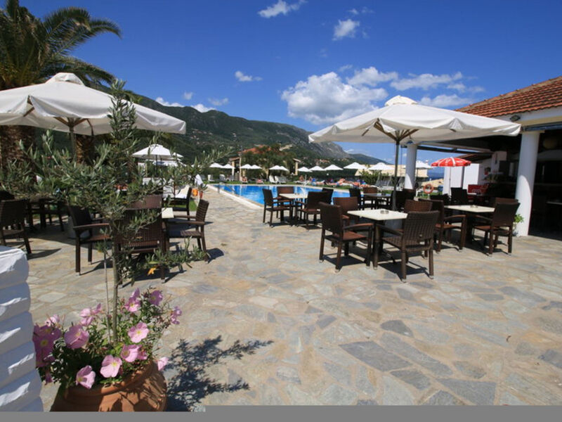 Yannis Hotel Ipsos