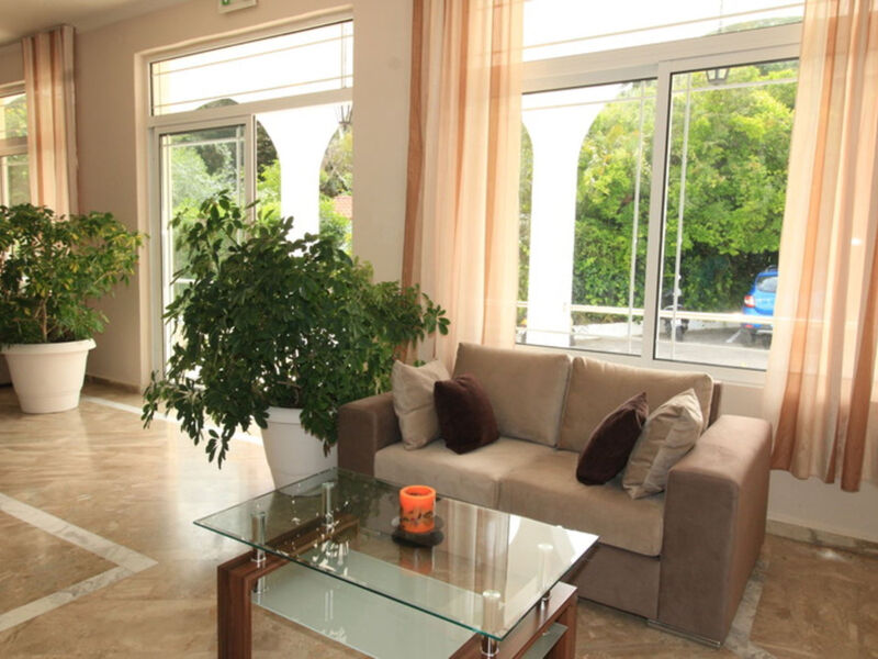 Yannis Hotel Ipsos