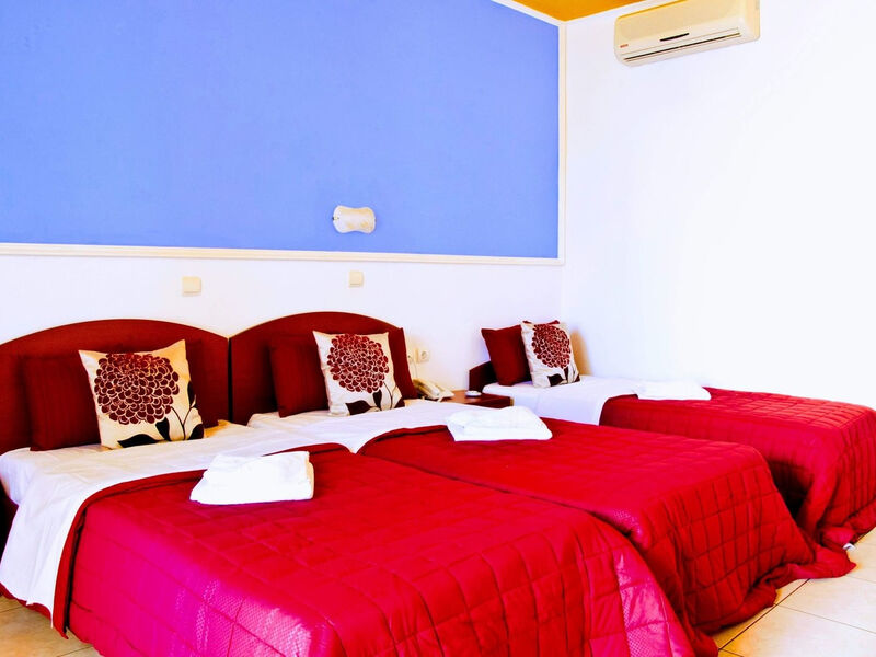 Yiannis Manos Resort