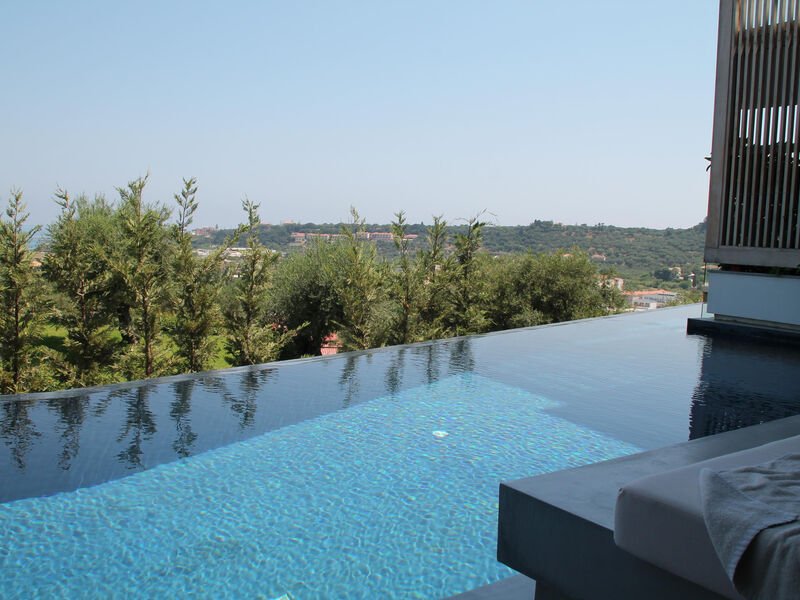 Zante Maris Suites