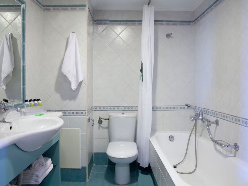 Zeus Essence Ramada Athens