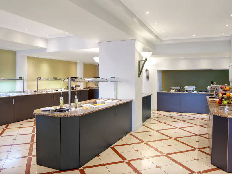 Zeus Essence Ramada Athens