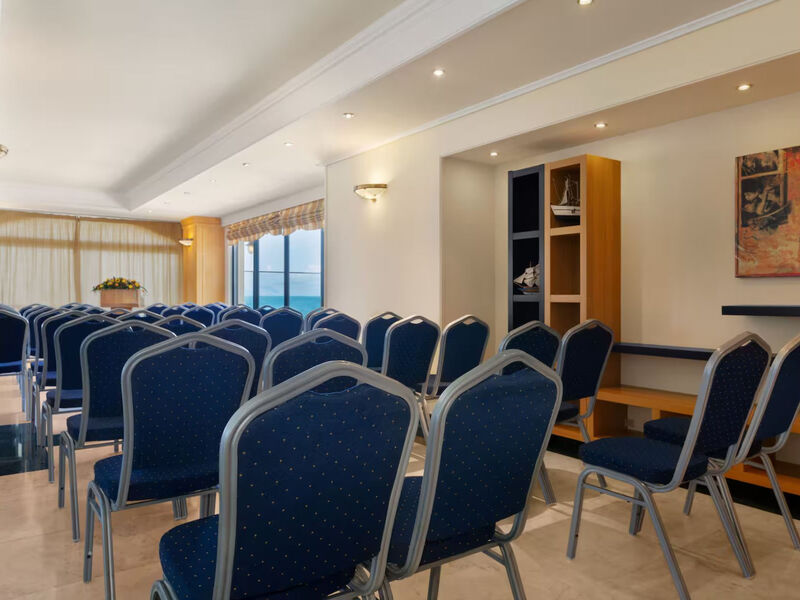 Zeus Essence Ramada Athens