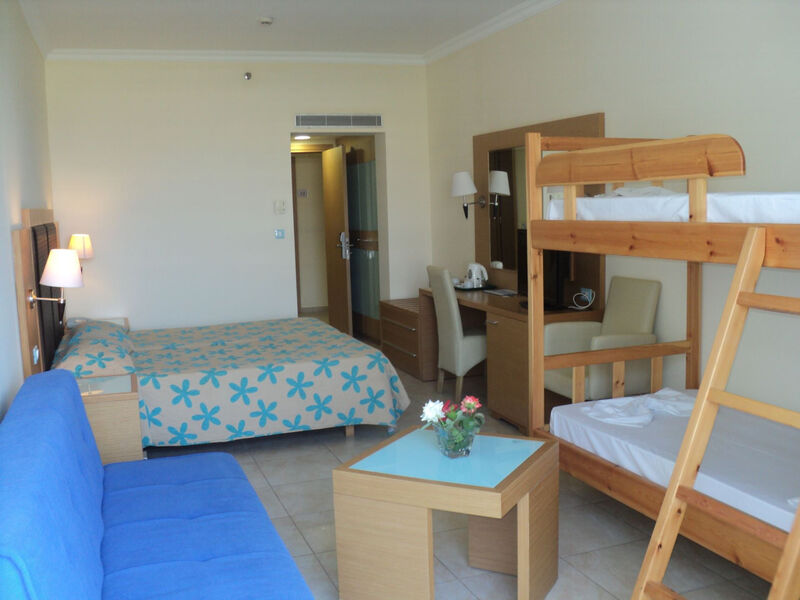 Zeus Hotels Sol By Melia Cosmopolitan
