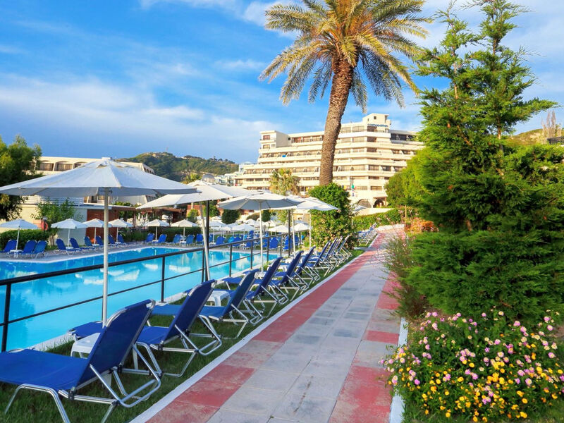 Zeus Hotels Sol By Melia Cosmopolitan