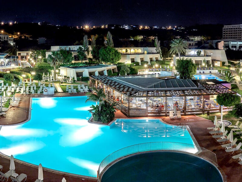 Zeus Hotels Sol By Melia Cosmopolitan