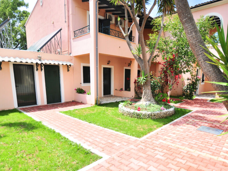 Acharavi Garden