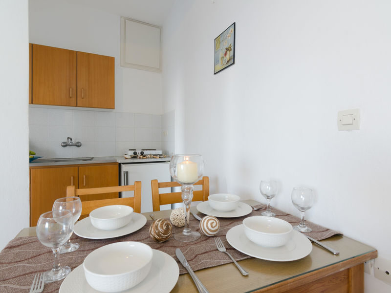 Aglaia Studio & Apartment