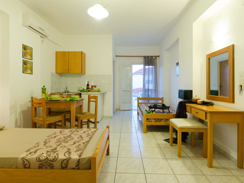 Aglaia Studio & Apartment