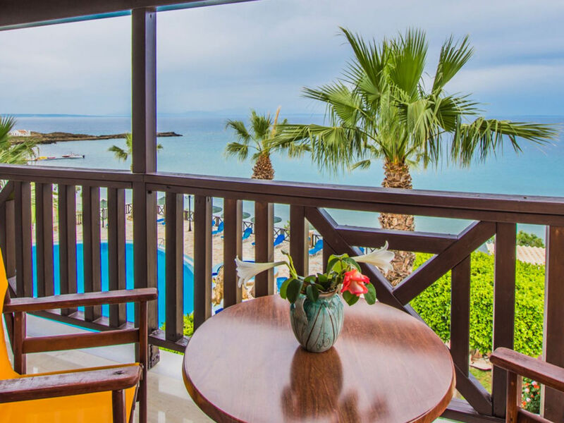 Aparthotel Koukis Beach