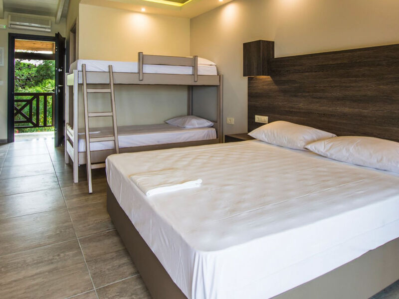 Aparthotel Koukis Beach