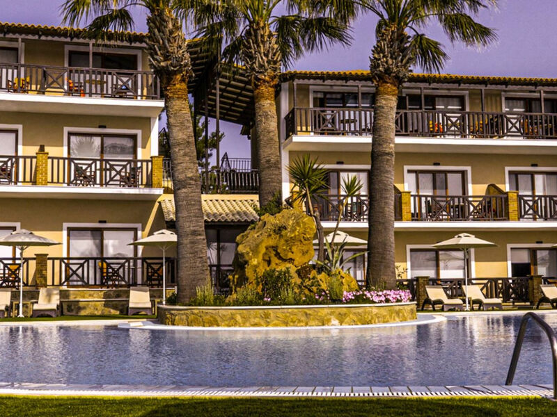 Aparthotel Koukis Beach