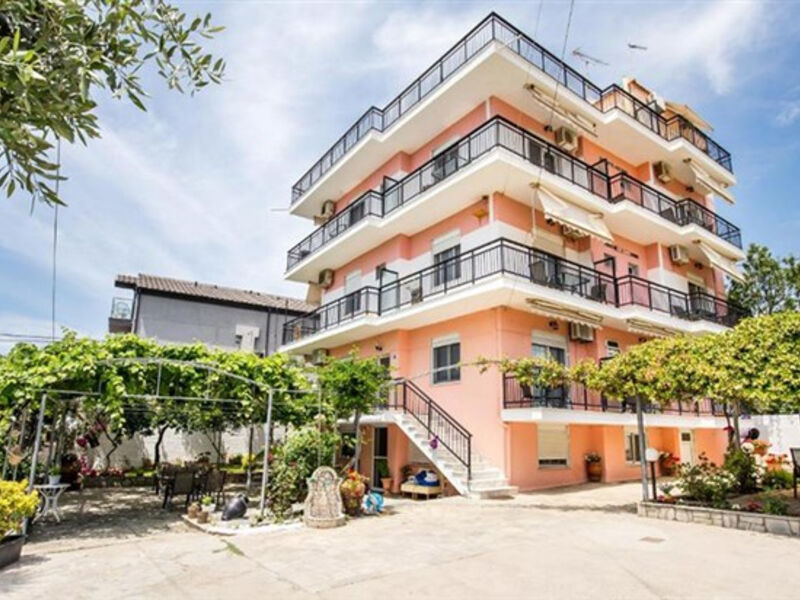 Apartmánový Dům Ianos