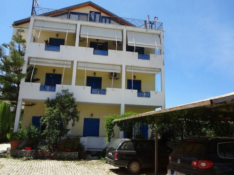 Studia a apartmány Thanasis