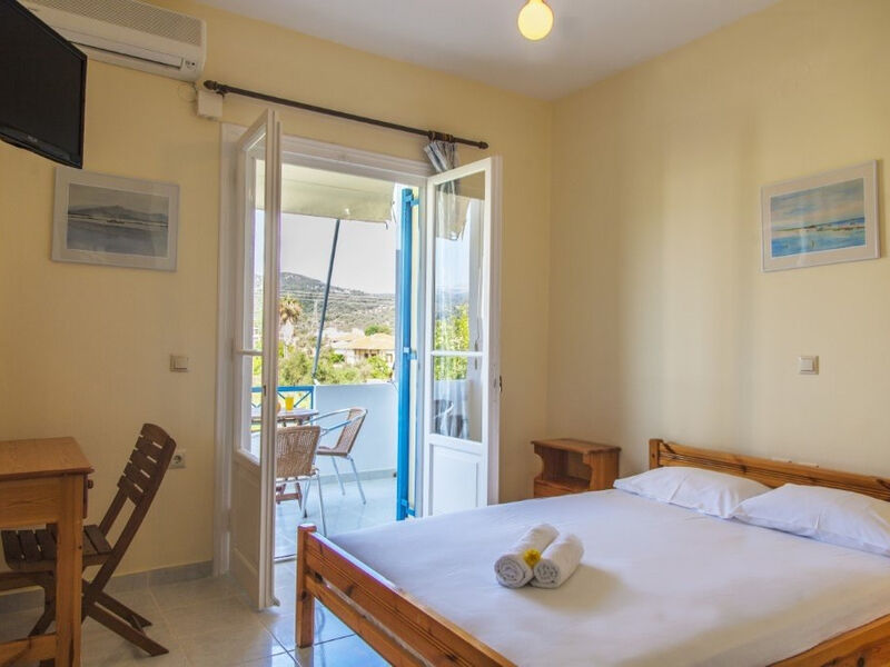 Studia a apartmány Thanasis