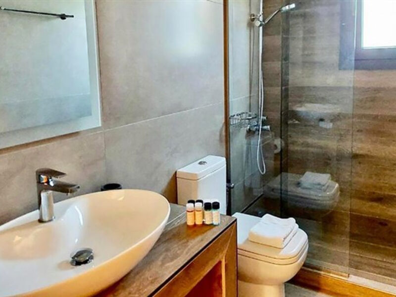 Apartmánový Dům Zisis Suites