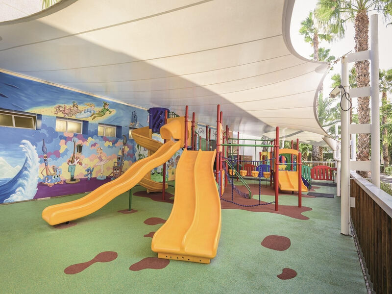 Apartmentos Estival Park