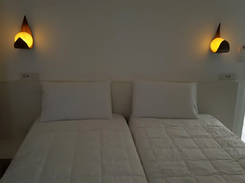 Avra studia a apartmány