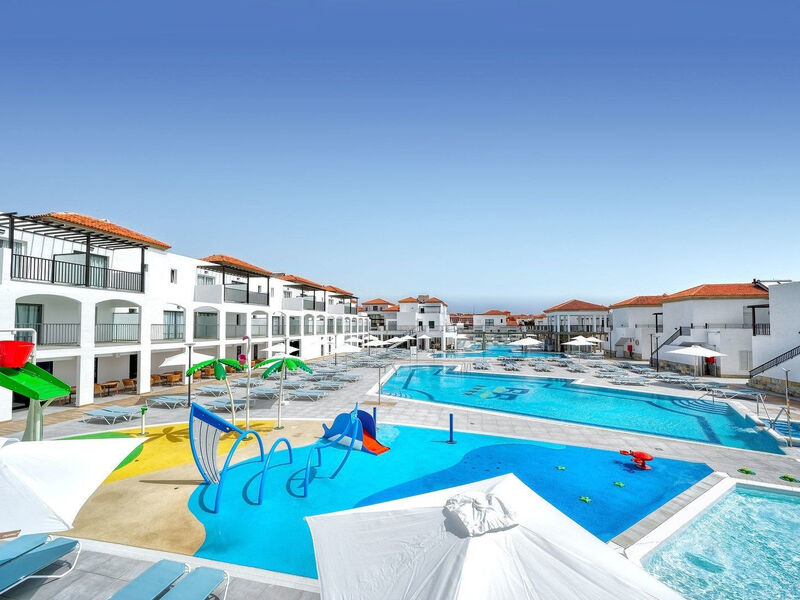 Broncemar Beach Suites